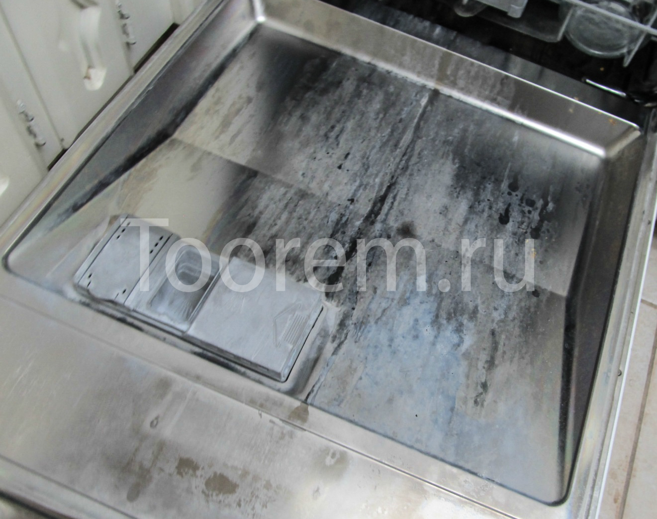 Белый налет на посуде в посудомоечной машине (Bosch)